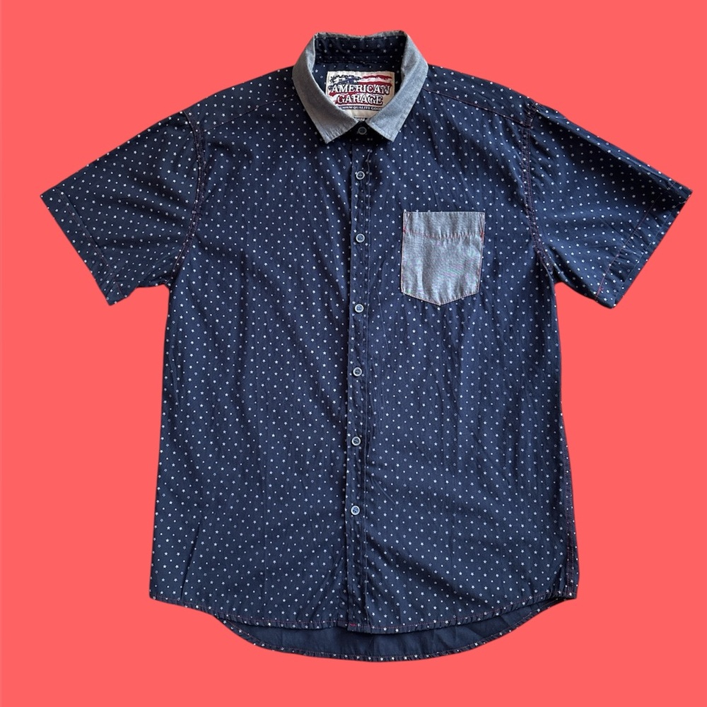 American Garage Button Down Shirt Large Short Sleeve Stars Pocket EUC Casual